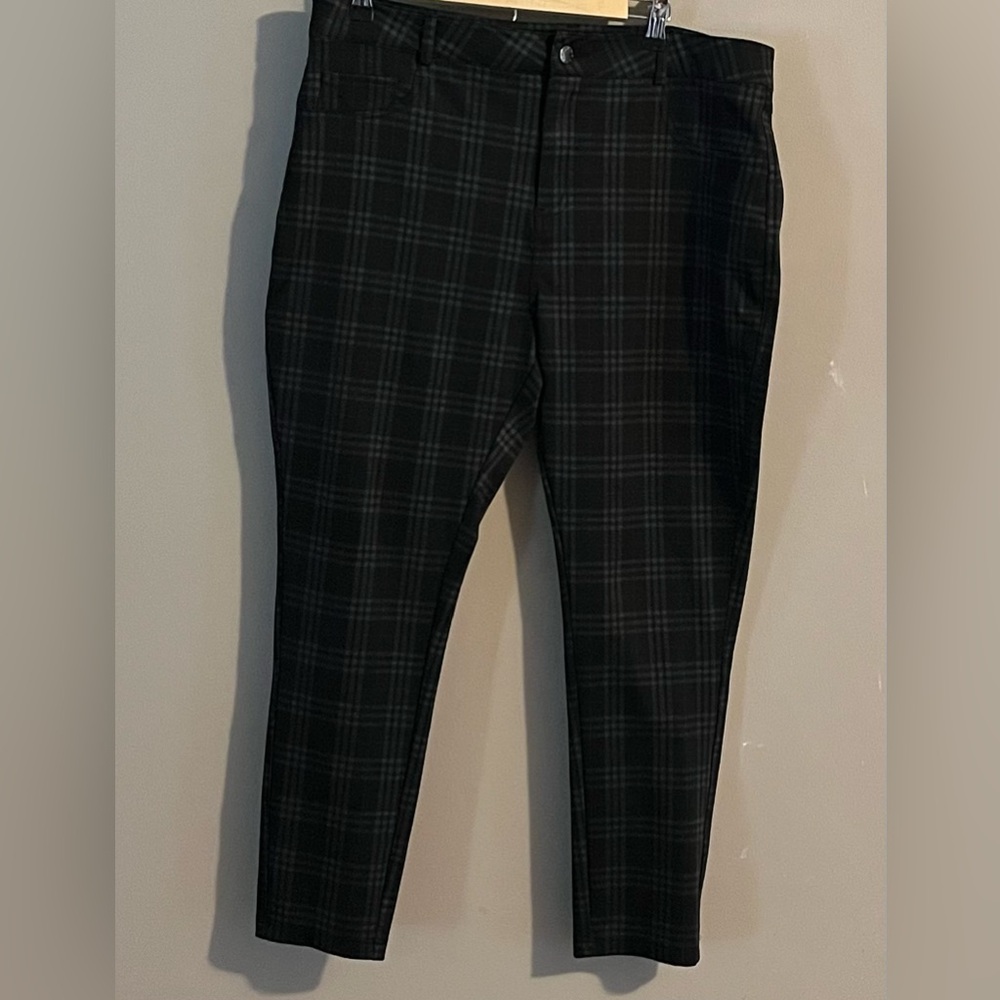 dip Black & Dark Green Plaid Skinny Pants